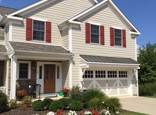 107 Bell Tower Ct, Chagrin Falls, OH 44022
