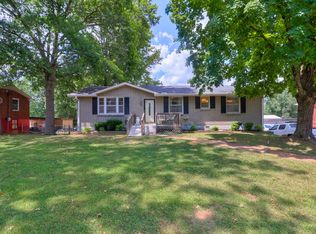 5004 Bonnahill Dr, Hermitage, TN 37076