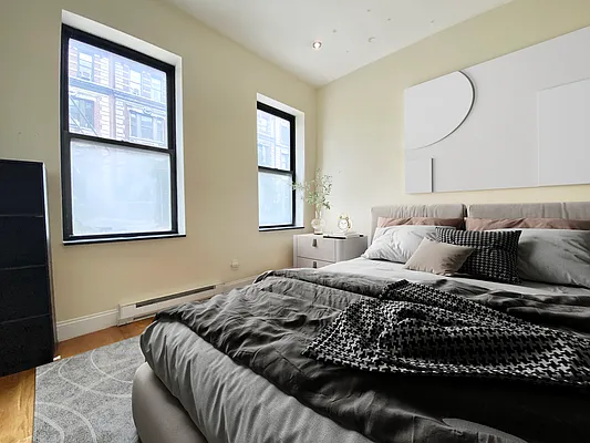 Rented by Vector New York, LLC | media 12