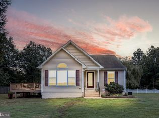 112 Azalea Rd, Colonial Beach, VA 22443