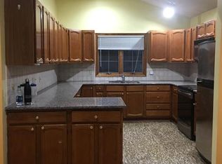 600 Hope St APT 1, Stamford, CT 06907