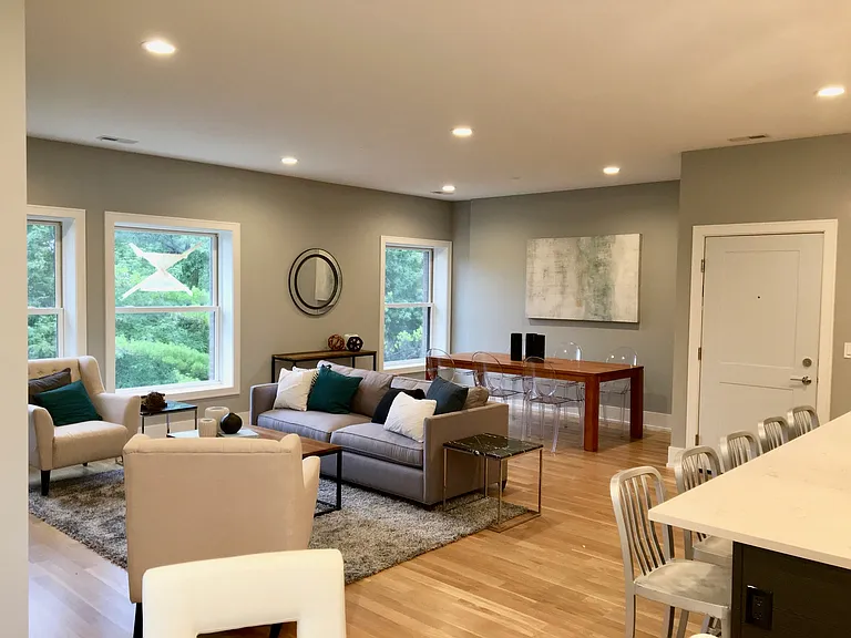 1515 W Sunnyside Ave #2W — Photo 8