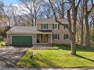 2007 Sherwood Dr, Valparaiso, IN 46385