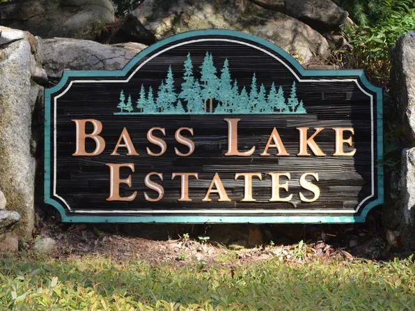53974 Dogwood Creek Dr, Bass Lake, CA 93604