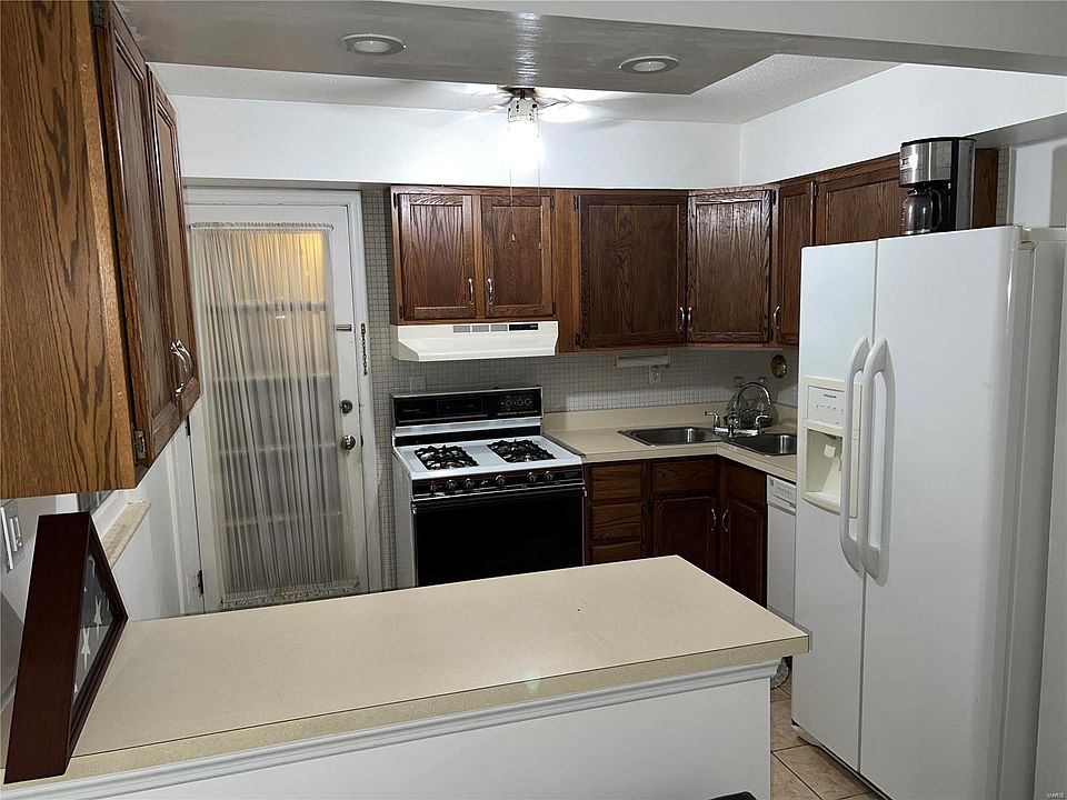3157 Leisurewood Ct Florissant, MO, 63033 Apartments for Rent Zillow