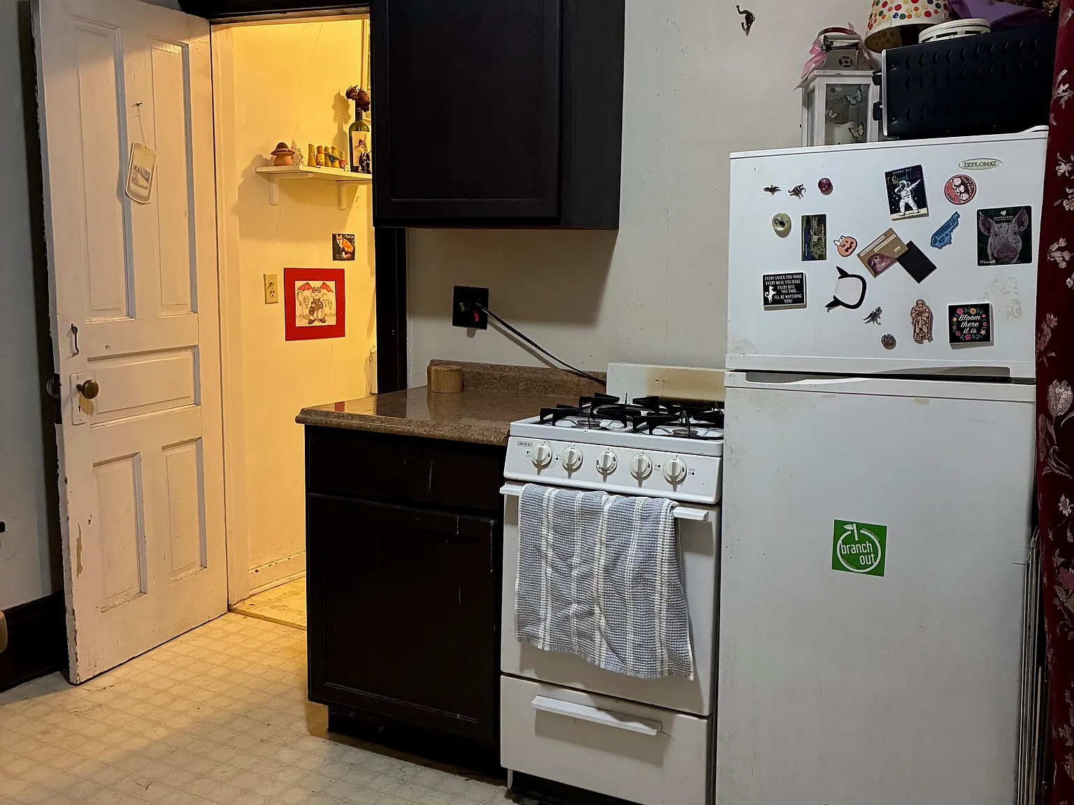 2078 Atwood Ave — Photo 4