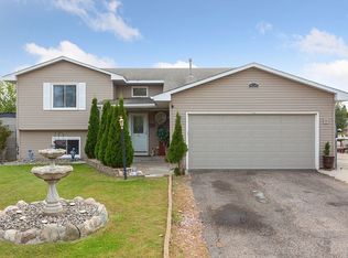 404 Mint Cir, Shakopee, MN 55379