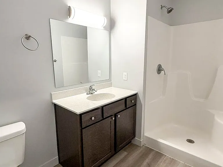 2400 Q St — Photo 7