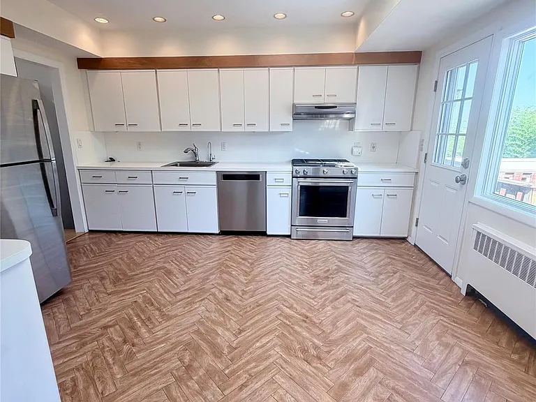 821 Channel Rd — Photo 6