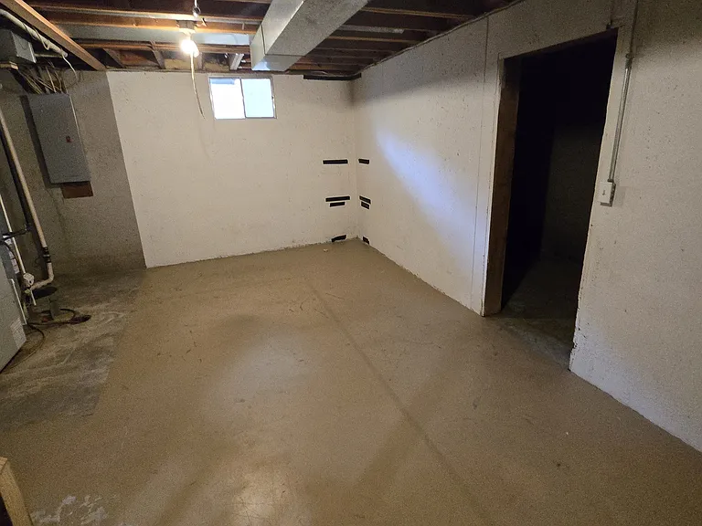 Dry Roomy Basement