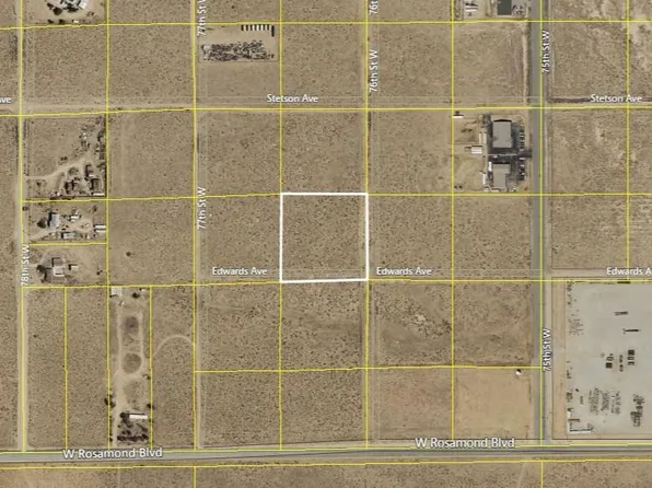 76th St W #W, Rosamond, CA 93560