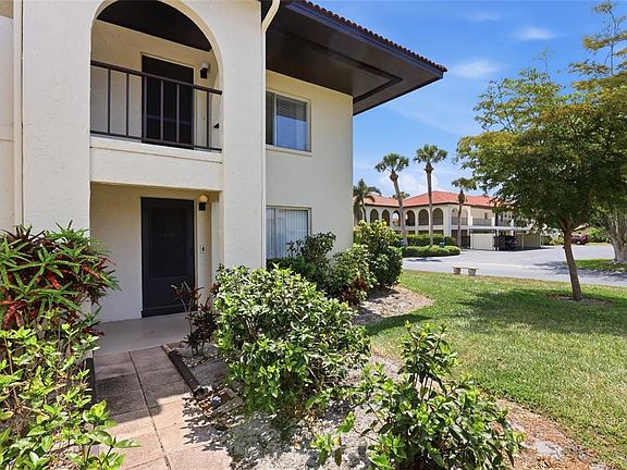 4th image of 3710 EL POINIER COURT #511
