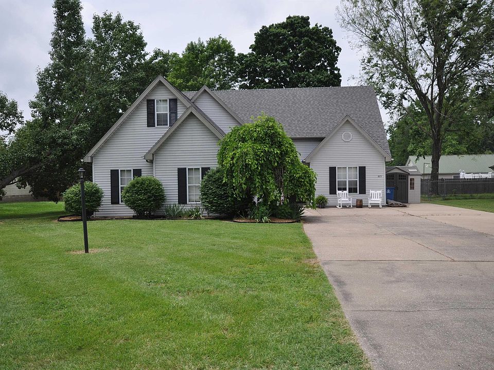 1st image of 1815 Meacham Ln