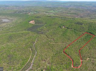 9 Shadow Knls, Springfield, WV 26763