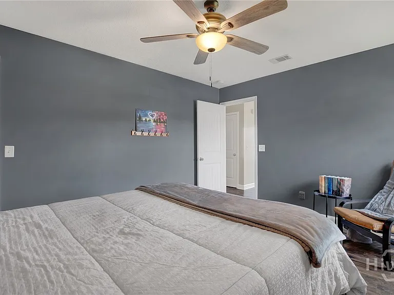 384 Manchester Ct — Photo 30