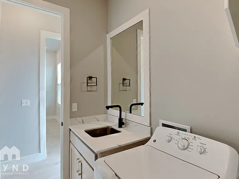 2517 NW 131st St — Photo 18