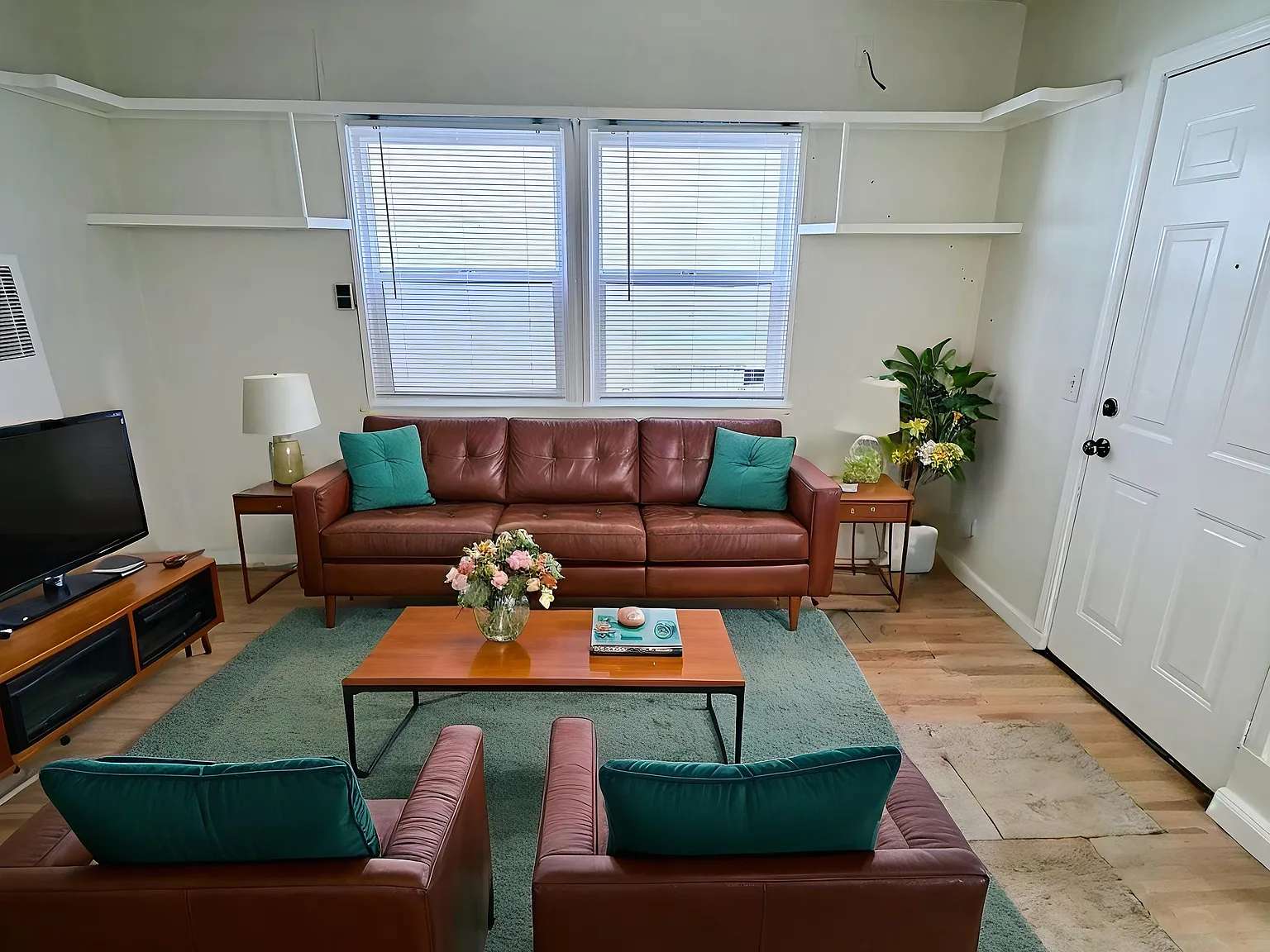 Studio, 420 sqft, $1,995 — Photo 1