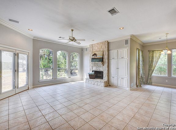 5th image of 114 Canyon Cir