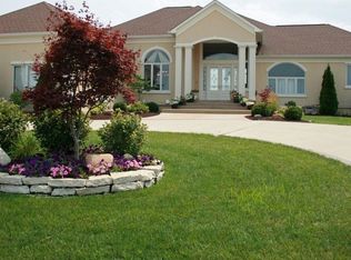 6631 Shorburgh Dr, Indianapolis, IN 46278