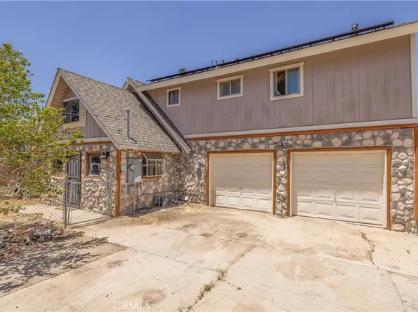 2159 7th Ln, Big Bear City, CA 92314