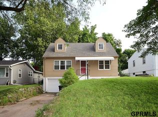 7930 Grover St, Omaha, NE 68124