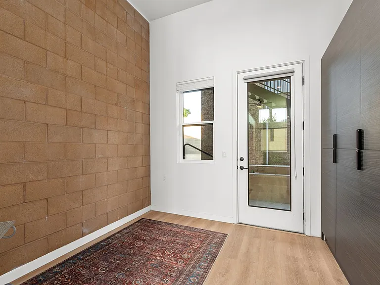 131 National City Blvd #201 — Photo 44