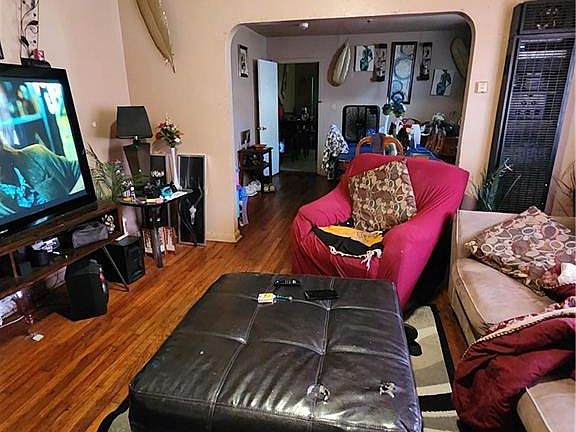 4th image of 4334 Majestic Oaks Dr