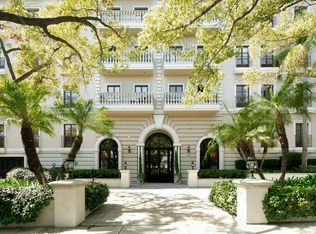 425 N Maple Dr UNIT 202, Beverly Hills, CA 90210