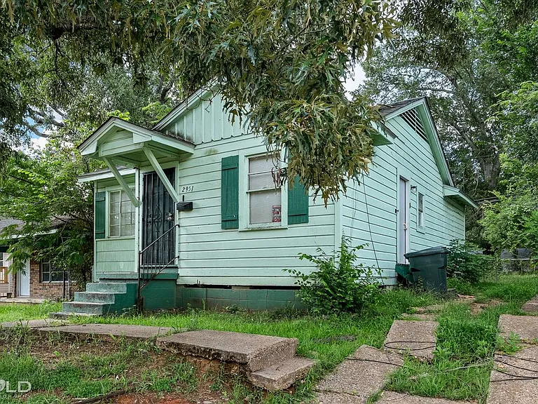 2951 Poland St — Photo 4