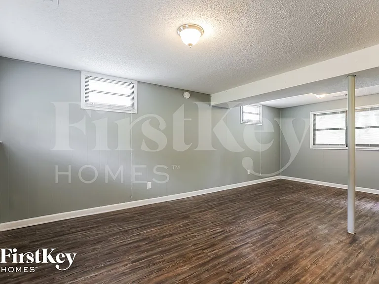 1305 Milwaukee St — Photo 12