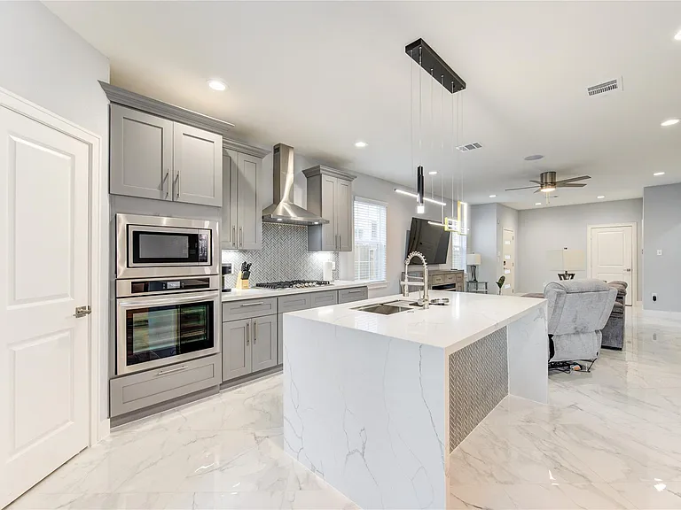 10021 Alfred Ln #B — Photo 9