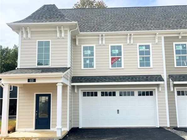 122 Steyland St, Ashland, VA 23005