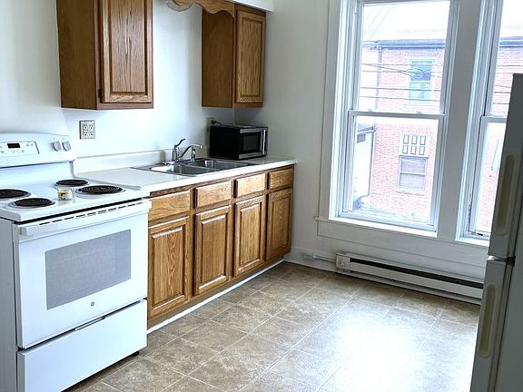 2nd image of 204 Lincoln Way E APT C