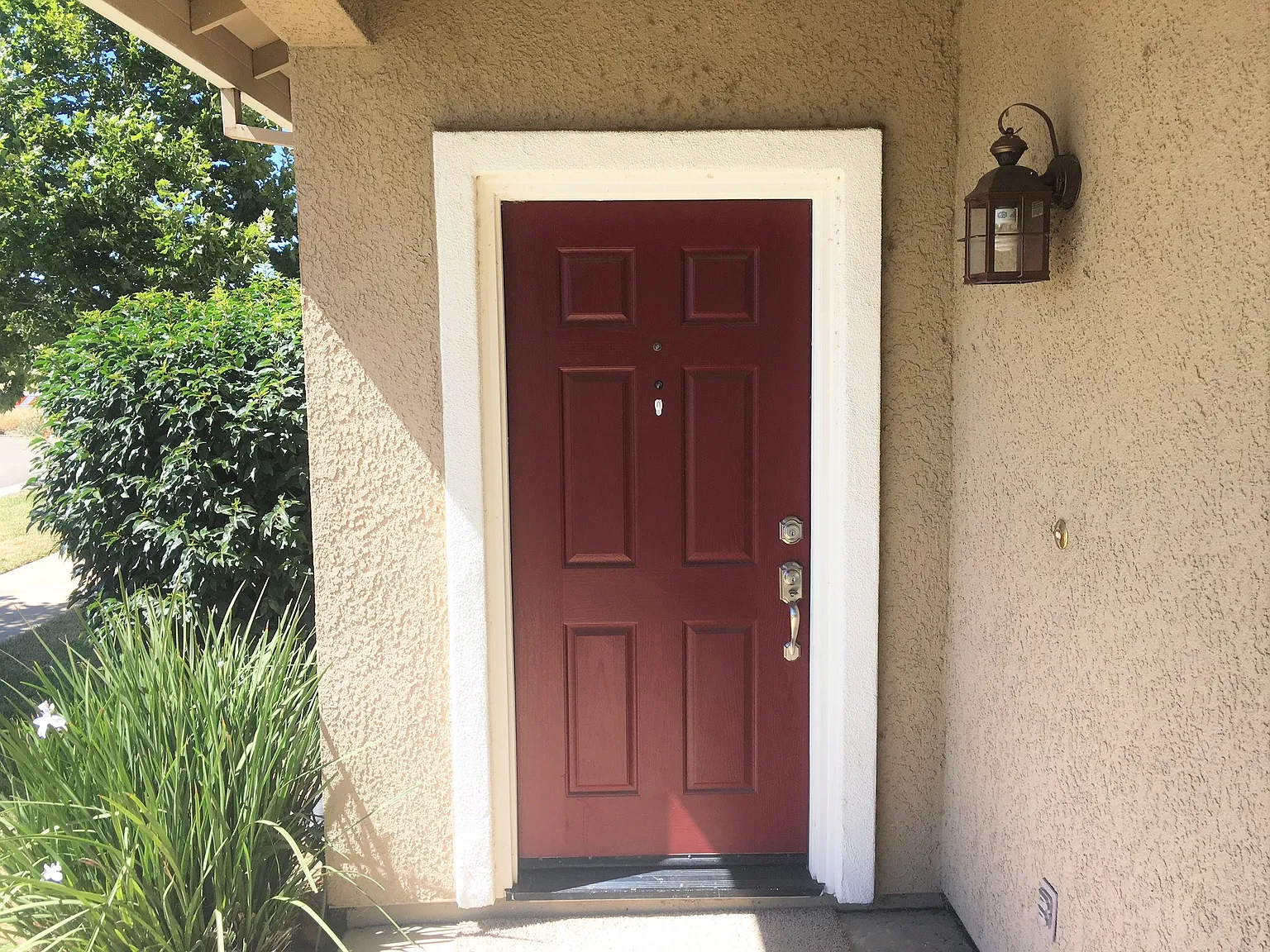 2215 Roberta Ave photo 1