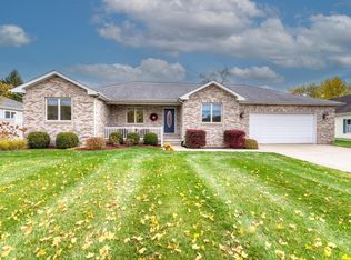 1181 Fairchild Dr, Wilmington, IL