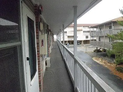 45th St — Photo 7