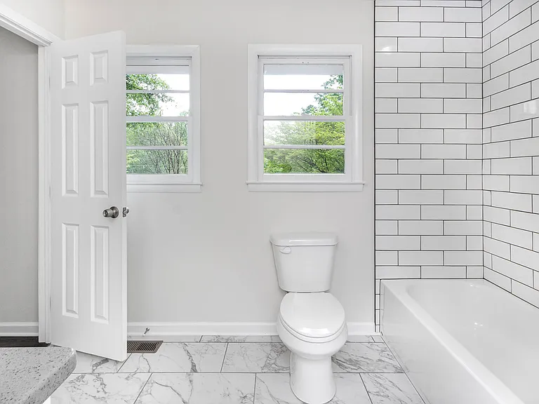 105 Mountain View Dr — Photo 15