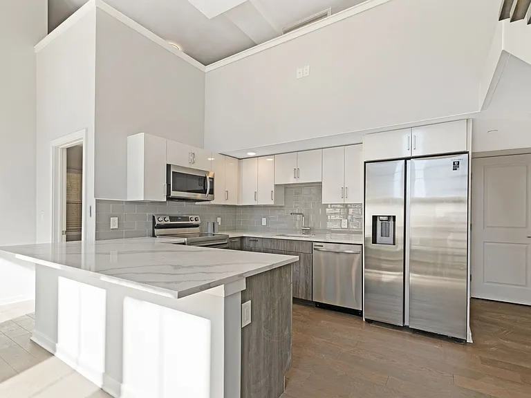 4649 Umbria St #101 — Photo 5
