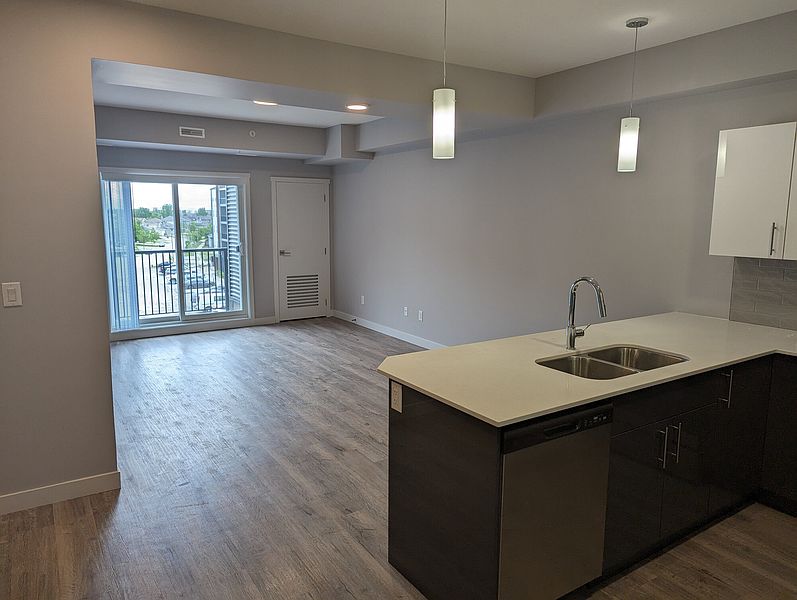 Winnipeg Apartment for rent - 2 Bedrooms — photo 16