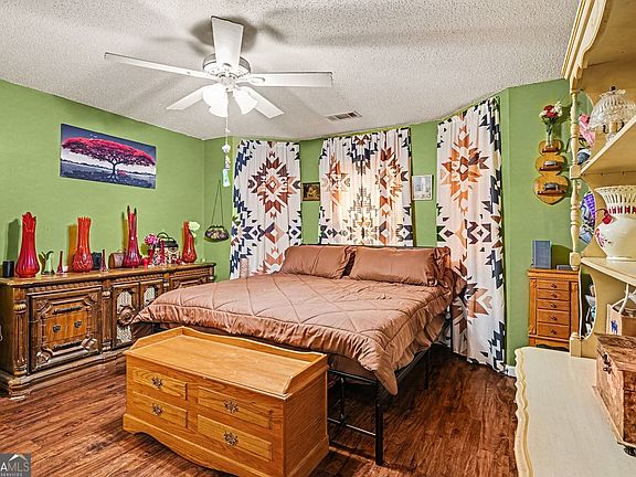 4th image of 2943 High Falls Rd