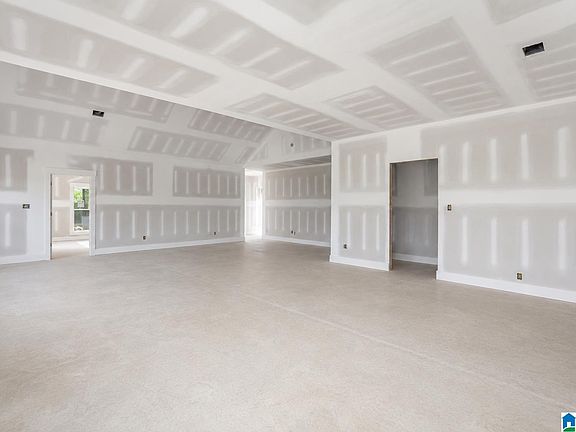 4th image of 241 Lake Pointe Dr