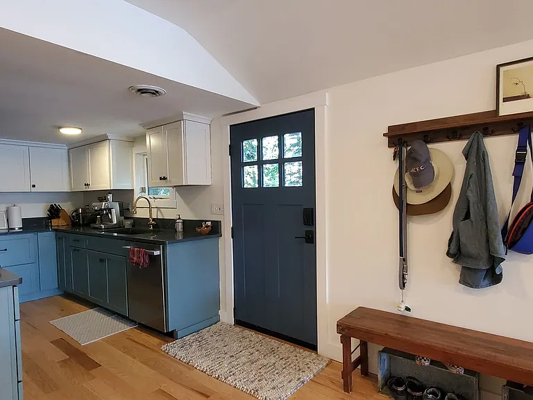 4390 Lakeview Trl — Photo 11