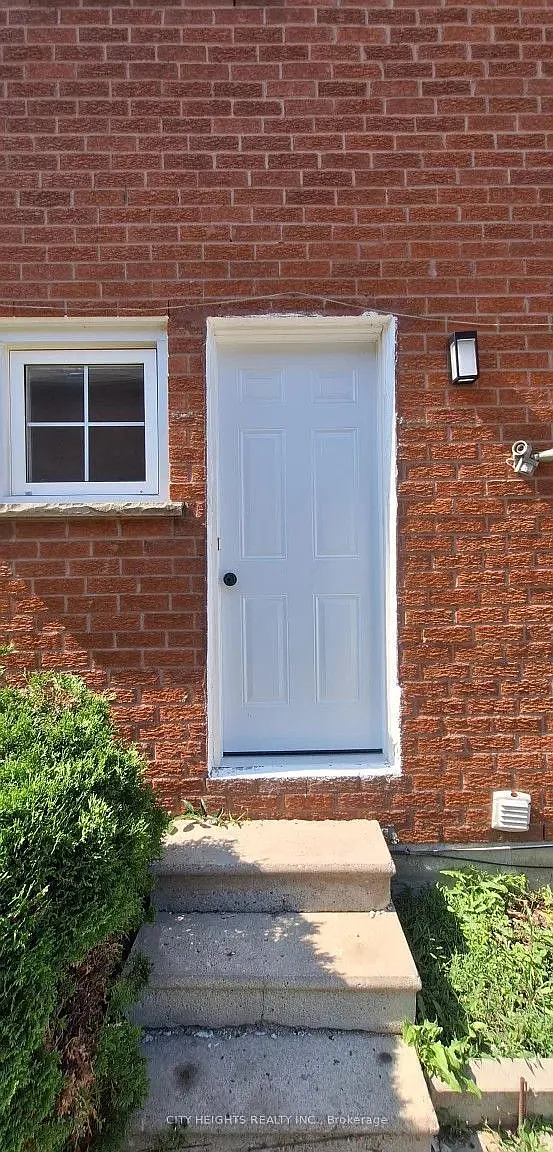 2 bed, $1,950 — Photo 1