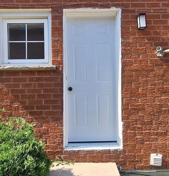 120 Littles Rd #BASEMENT — Photo 1