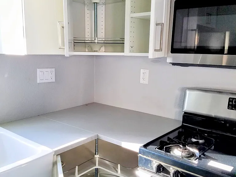 1242 New Hampshire Dr — Photo 28