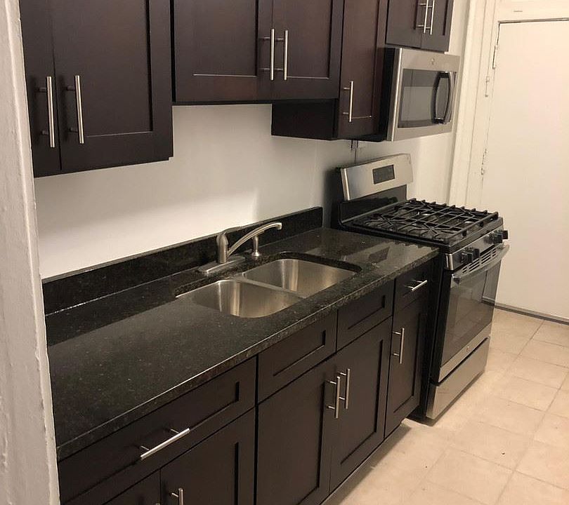1st image of 4234 1/2 S Michigan Ave APT 1E