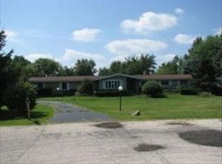 14828 Redbud Ln, Woodstock, IL 60098