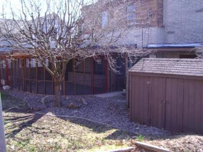 Screened in porch