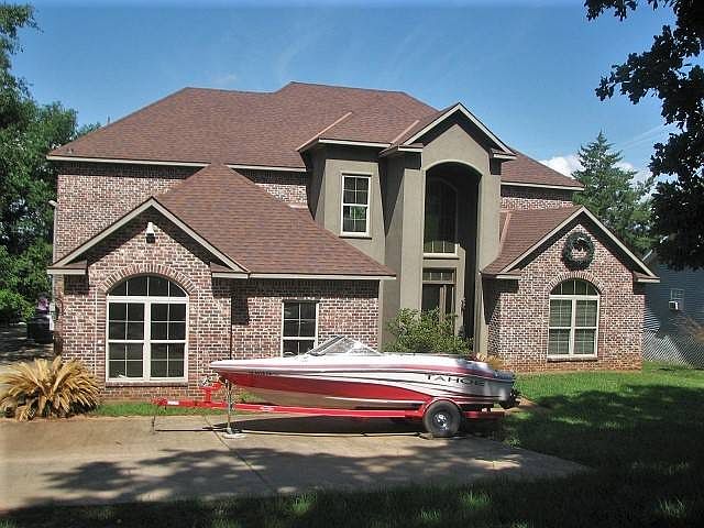 1st image of 789 Stoney Creek Dr