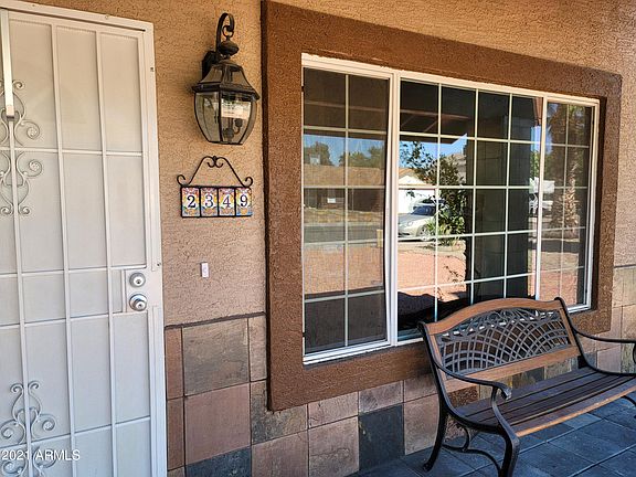 5th image of 2349 W Monte Cristo Ave